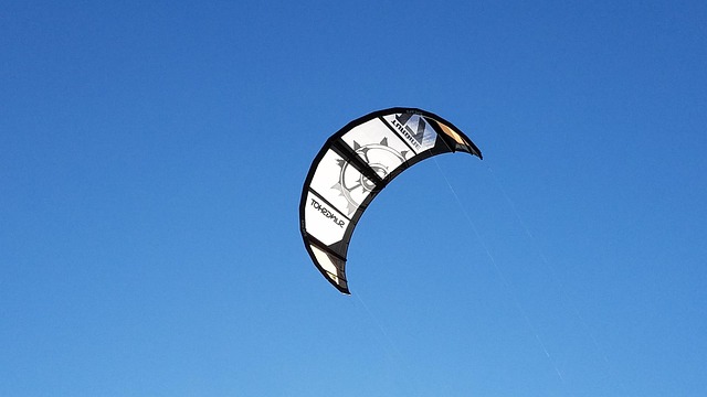 Top 10 must-haves til din første kitesurfing-sæson